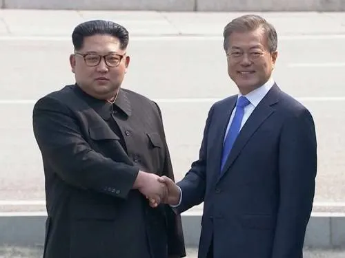 Histórico: Kim Jong-un cruza la frontera para cumbre de las dos Coreas