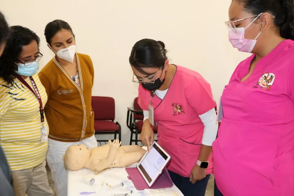 Brinda Instituto Nacional de Perinatología curso-taller en ISSSTEP