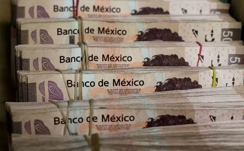 Peso se hunde a peor nivel de seis meses por coronavirus