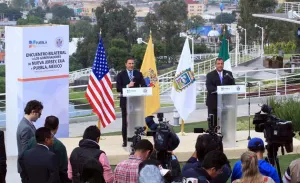RMV y Chris Christie amplían programas educativos para migrantes poblanos