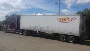 Recuperan tractocamión con cargamento valuado en 800 mil pesos
