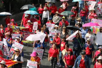 Anuncia CNTE que se quedará en el Zócalo, previo al cierre de campaña de Sheinbaum