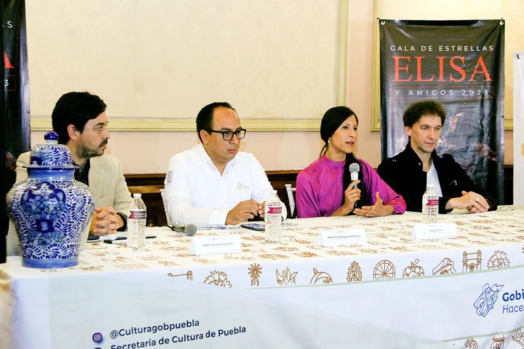 Elisa Carrillo Y Amigos
