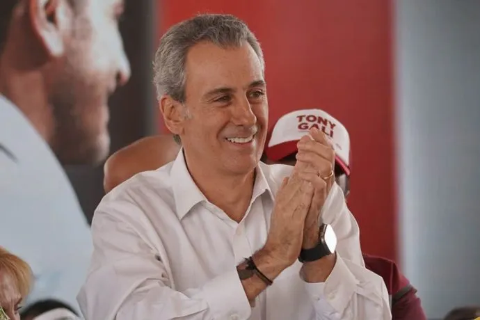 Pepe Chedraui disputará a Armenta el 2027 y quizá el 2030