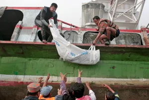 Hundimiento en Bangladesh deja 70 muertos
