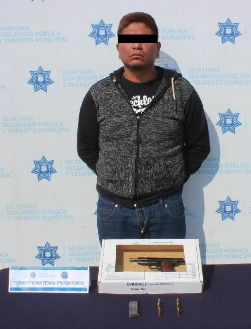 Policía Municipal detiene a persona por portación ilegal de arma de fuego