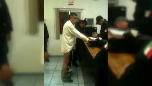 Difunden foto de edil de Huejotzingo ebrio y en calzones