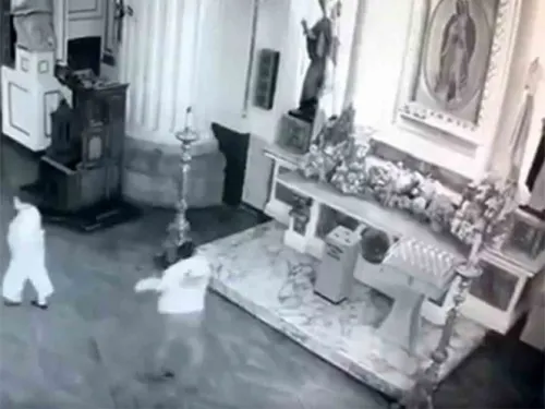 Procesan al que apedreó a virgen por no cumplirle milagro