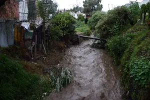 Desplazados en Puebla por “Manuel” e “Ingrid” suman al menos 420