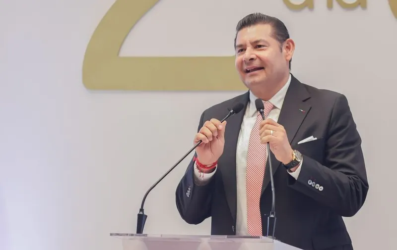 Alejandro Armenta Mier, gobernador del estado de Puebla. Foto: EsImagen