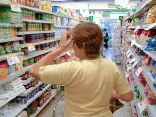 Inflación debería empezar a bajar, estima Carstens