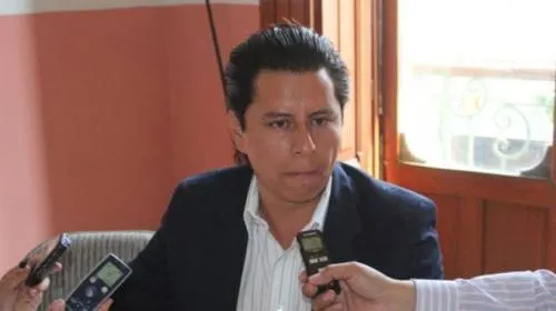 Policías municipales de Ciudad Serdán ya portan R-15 para enfrentar al crimen organizado