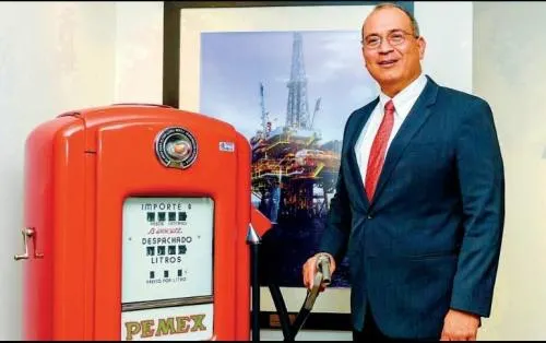 Pemex prepara al menos 40 asociaciones para 2018