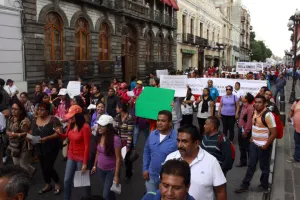 Marchan maestros contra evaluación SEP