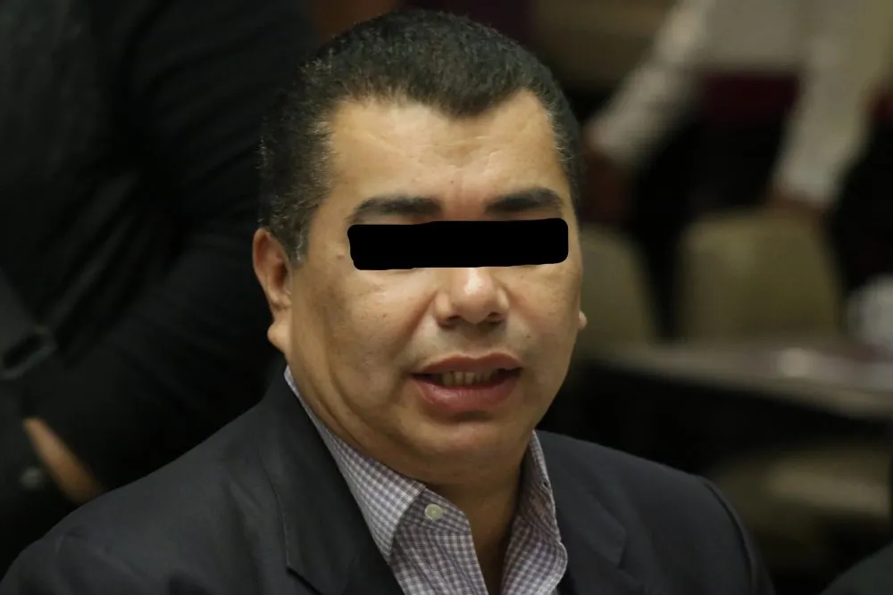A 19 días de casarse por tercera vez, es detenido Javier López Zavala