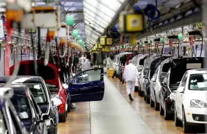 Industria automotriz, favorable para México en 2017: Moreno Valle