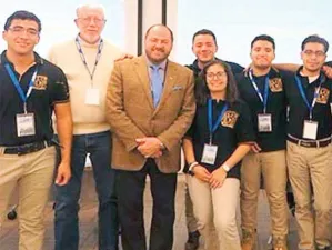 Alumnos de la UNAM ganan PetroBowl