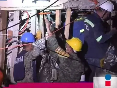 Frida no está en el tercer piso, está en el segundo: rescatista