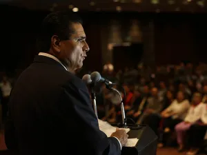 INE multa al PRD de Michoacán por arbitrariedades de Silvano Aureoles