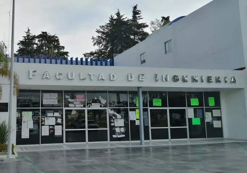 Cortocircuito provoca incendio en la Facultad de Ingeniería de la BUAP; fue controlado de inmediato