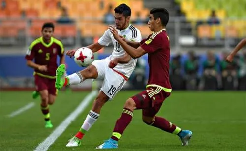 “Tri” sub 20 pierde 0-1 con Venezuela, pero avanza a octavos