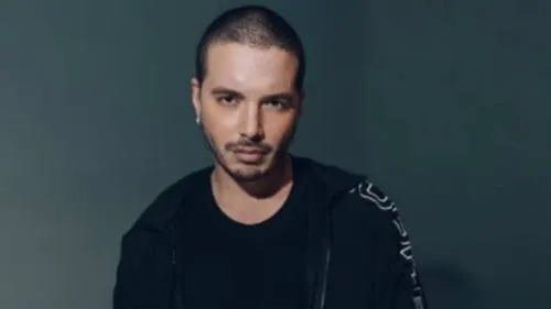 J Balvin no llena concierto en Puebla ni con oferta de boletos al 3×1