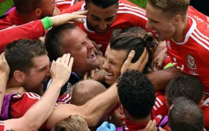 Gales supera 2-1 a Eslovaquia en Grupo B de Eurocopa Francia 2016