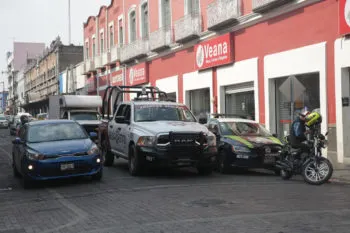 Una mujer herida, saldo del operativo contra ambulantes en CH