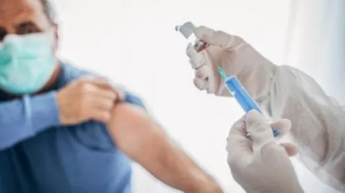 La vacuna experimental rusa contra la covid tiene resultados positivos en su primer ensayo en humano