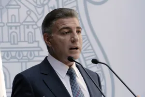 Gali sometería a consulta ciudadana su candidatura a la minigubernatura