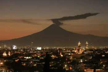 Registra Popocatépetl una nueva explosión, continúa en Amarrillo Fase 2