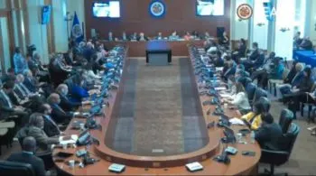 Ecuador rechaza condena de la OEA y busca reconstruir confianza con México