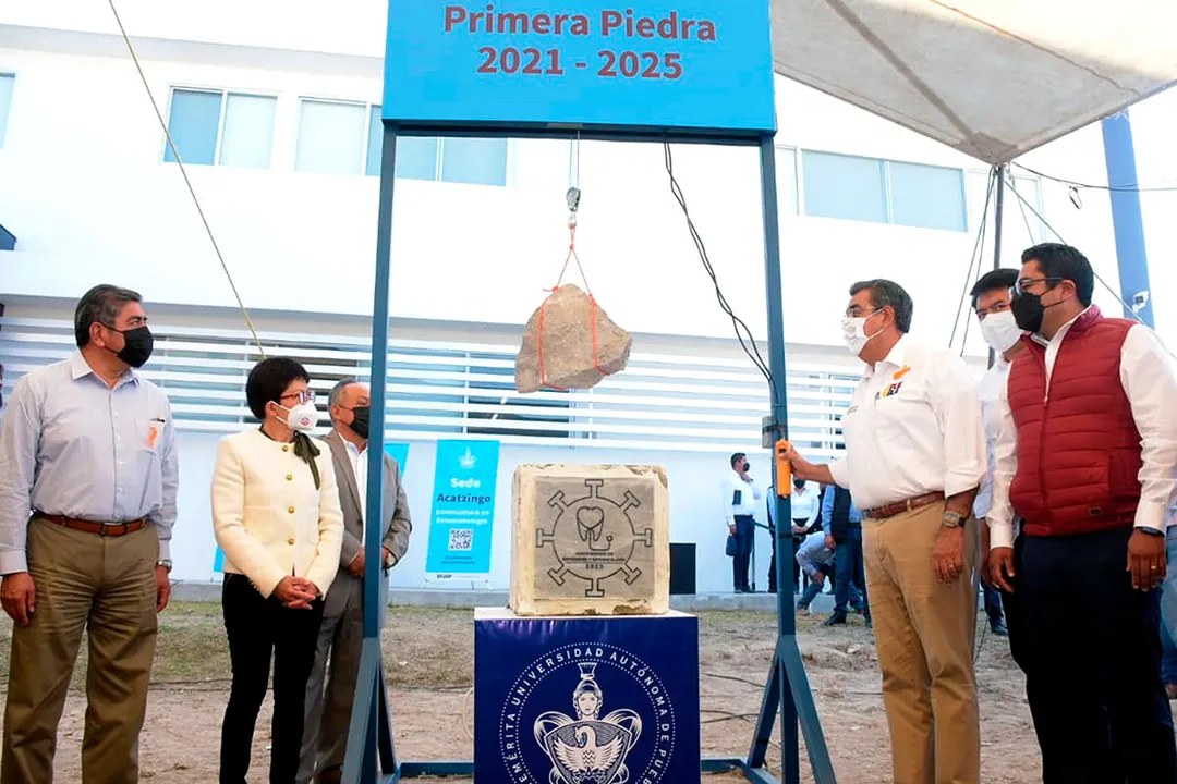 Buap Lilia Cedillo Sergio Salomon Cespedes Complejo Regional Centro