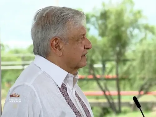Es tiempo de definirse a favor o contra la 4T: López Obrador