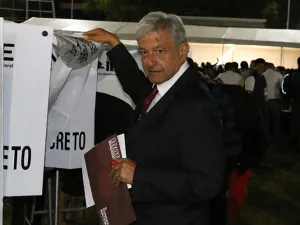 AMLO presenta plan de Morena de cara a elecciones de 2018