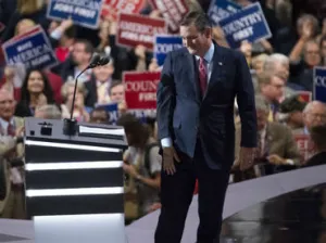 Ted Cruz promete no apoyar a quien lanzó ataques a su familia