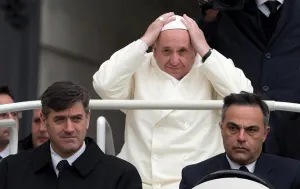 Papa Francisco, con la mirada puesta en finanzas de la Santa Sede