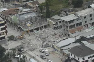 Aumenta a 646 la cifra de muertos por terremoto de Ecuador