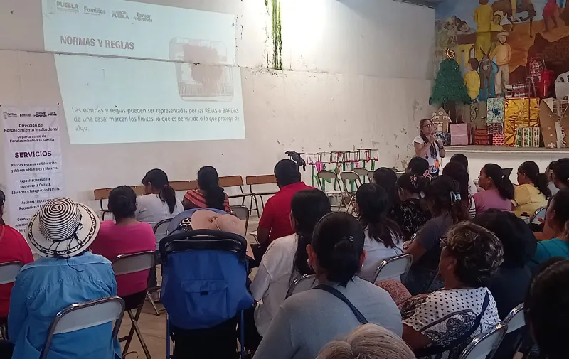 Para tener una mejor sociedad, SEDIF refuerza valores familiares en escuelas