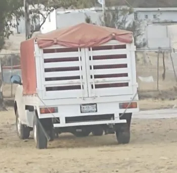Roban camioneta a ancianitos en Chachapa