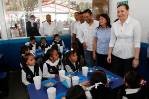 Martha Erika Alonso inaugura centro para atender a menores migrantes
