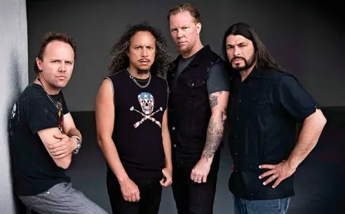 Metallica suspende conciertos por problemas de alcoholismo de James Hetfield
