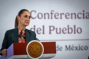 Sheinbaum promete investigar presunto esquema de prestanombres en el Club Puebla ligado a Ricardo Salinas