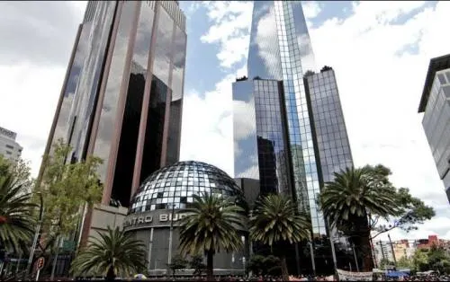 Bolsa Mexicana gana ante pocos datos económicos