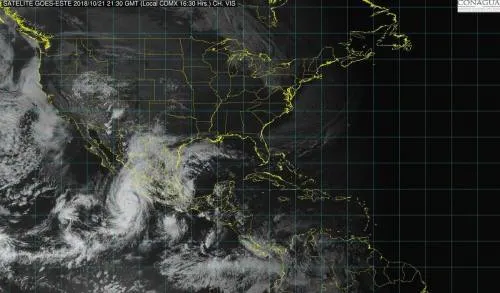 ‘Willa’ se fortalece a categoría 4 mientras avanza a costas mexicanas