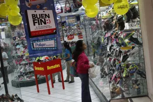Cumple Segob con retiro de informales del centro durante El Buen Fin