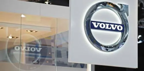 Volvo le venderá autos autónomos a Uber