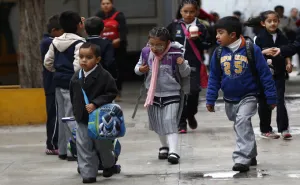 Regresarán a clases dos millones de estudiantes