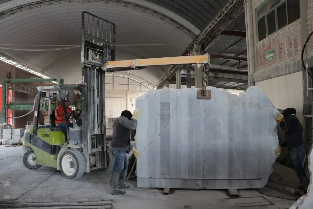 Crecen ingresos totales, remuneraciones y empleo del sector de la construcción: Economía