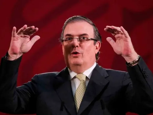 Fuerza Aérea viajará a Perú por mexicana con Covid-19: Ebrard